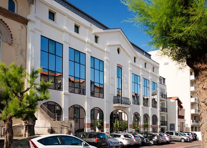 Lagrange Vacances Les Patios Eugénie Biarritz